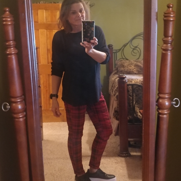 Meet your Posher, Heidi - Picture 5 of 7